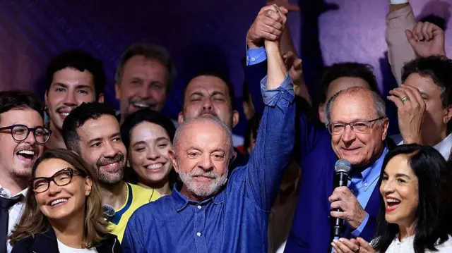 Elecciones en Brasil, regreso de Machado y noticias de Colombia y España