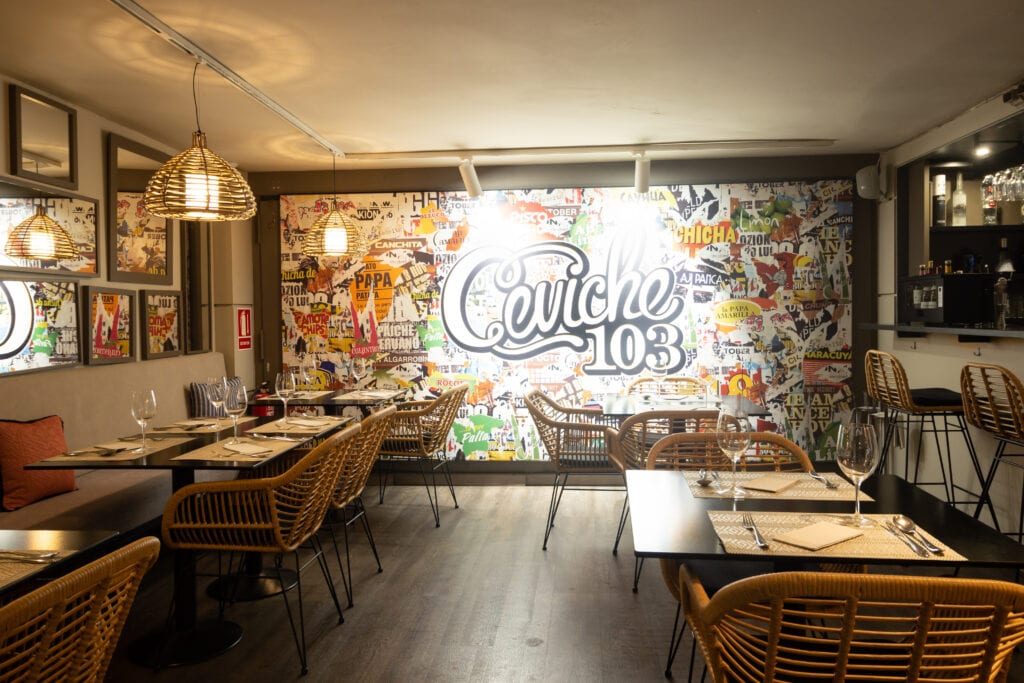 Ceviche 103, restaurante peruano en Barcelona, con su famoso ceviche de pescado fresco y pisco sour — foto oficial del restaurante