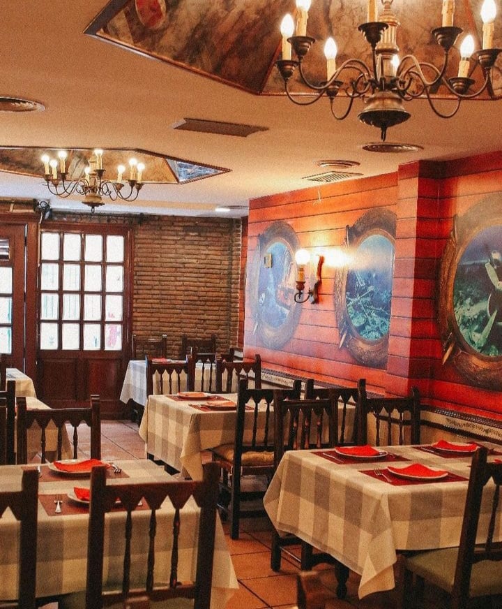 Ceviche peruano y Lomo Saltado en El Buen Sabor Peruano de Castellón de la Plana — foto oficial del restaurante