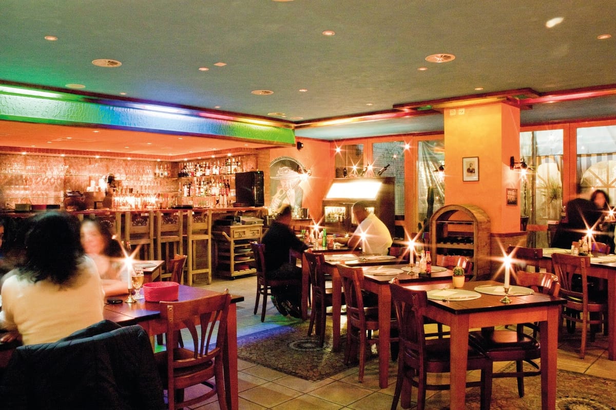 Auténticos tacos al pastor y enchiladas mexicanas de El Mexicano Bern en Suiza, restaurante de comida mexicana en Berna — foto oficial del restaurante.