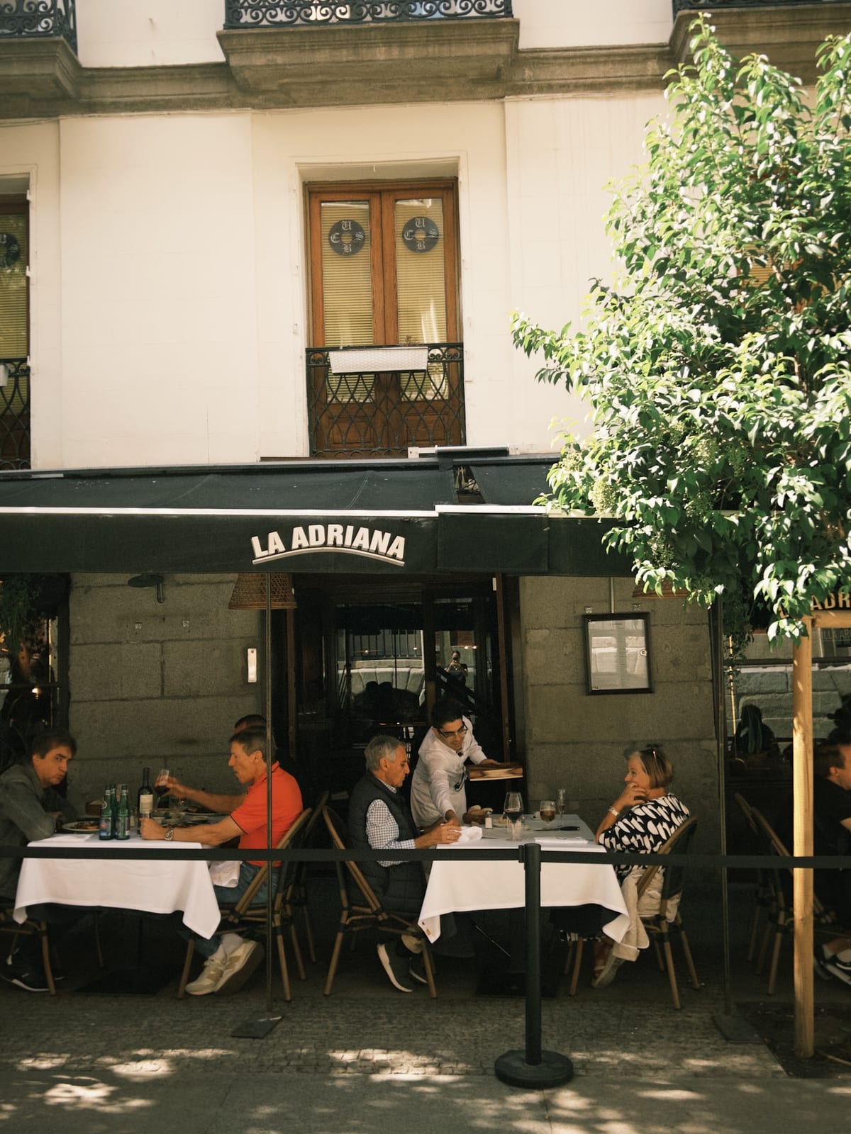 Carnes a la parrilla argentinas en Estancia La Adriana Madrid, restaurante argentino en Centro con ambiente elegante — foto oficial del restaurante