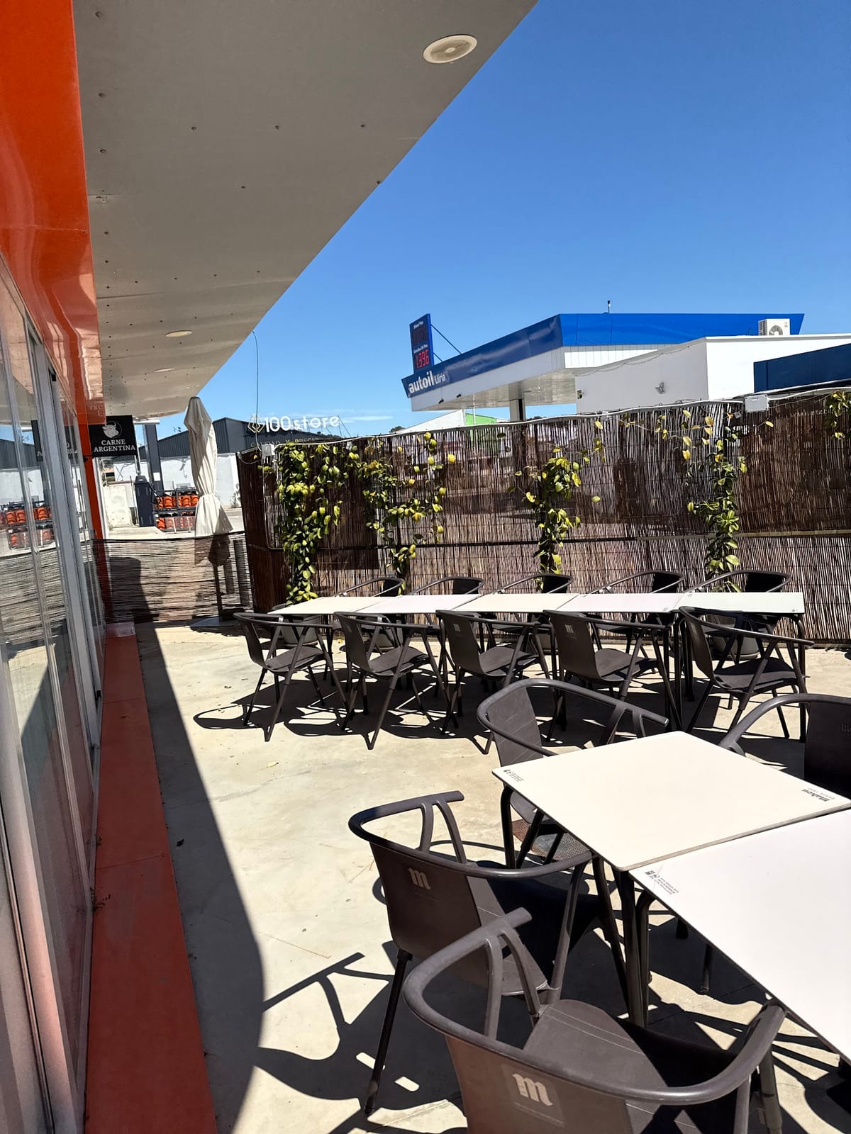Asado de tira, vacío y empanadas en Restaurante Carne Argentina LA PERLA, Castellón de la Plana, auténtica cocina argentina — foto oficial del restaurante.