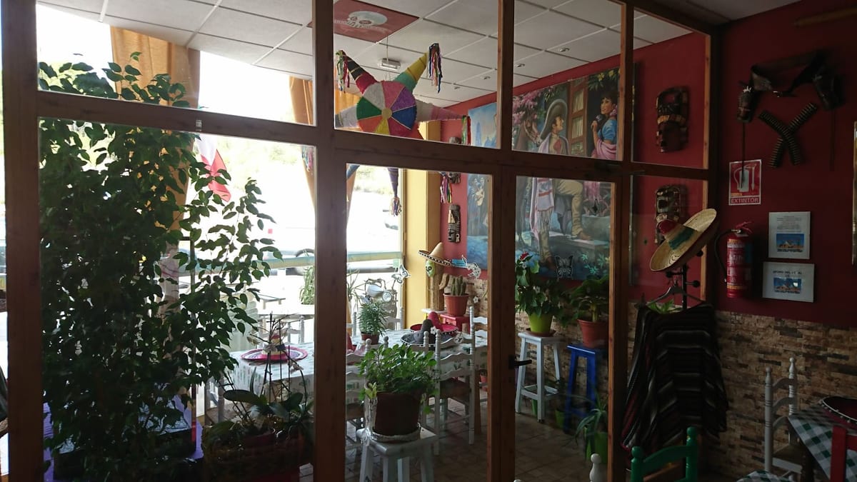 Fachada del Restaurante mexicano El Asador en Benidorm, con detalles de su cocina auténtica y ambiente vibrante — foto oficial del restaurante.