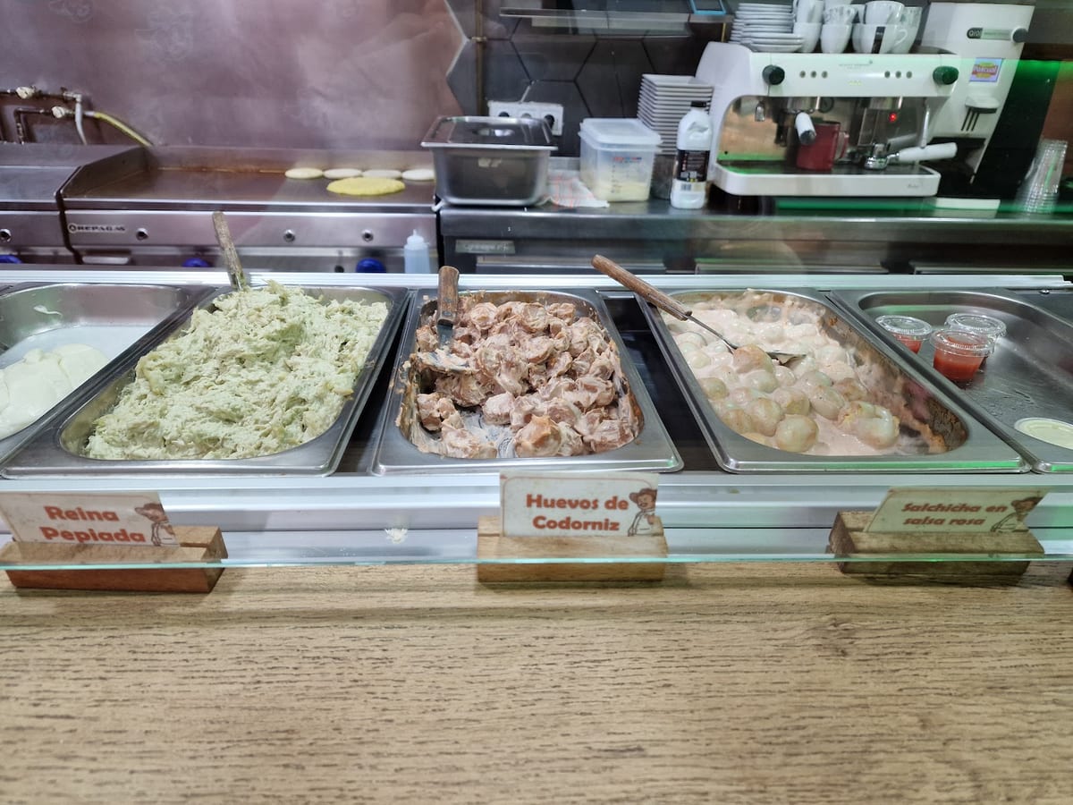 Restaurante Tío Papelón en Barcelona, especializado en arepas, empanadas y cachapas, auténtica comida venezolana — foto oficial del restaurante