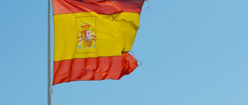 Cómo Conseguir Trabajo en España en 2026: Consejos para Extranjeros — comunidad latina | Latinos FM