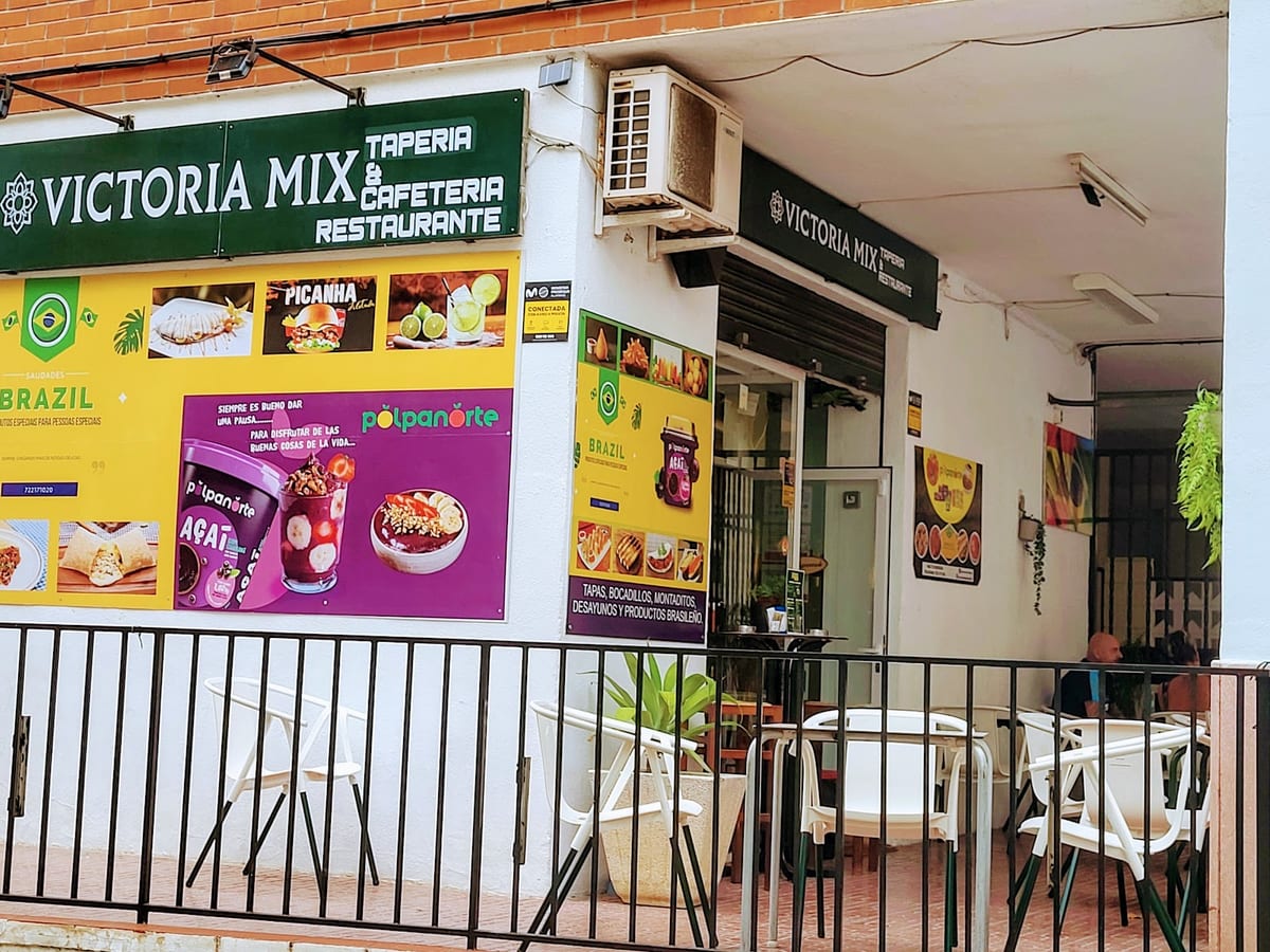 Platos típicos de Brasil en Victoria Emporio Brasil Alicante, como la Feijoada y Picanha — foto oficial del restaurante.