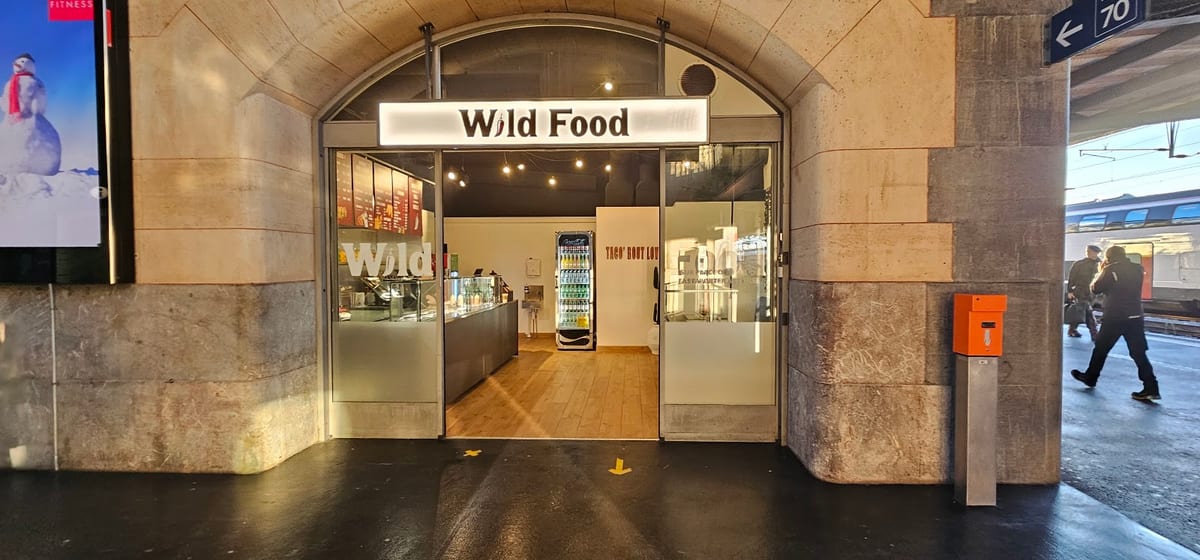 Tacos al pastor y burritos de cochinita pibil en Wild Mexican Food, restaurante mexicano en Lausanne, Suiza — foto oficial del restaurante